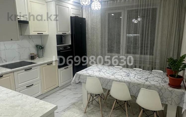 2-комнатная квартира · 60 м² · 4/5 этаж, 10 мкр за 18 000 ₸ в Балхаше — фото 2