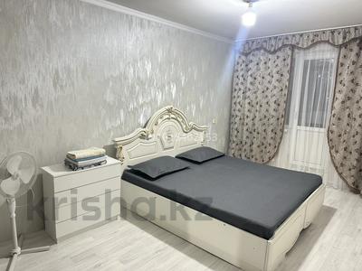 1-комнатная квартира · 50 м² · 2/5 этаж, мкр 5, Мкр 5 АБИЛХАЙРХАН 57 А — Океан остановка - Напротив Нурдаулета - Центр. Стадион - Клиника Айгерим - Воинская Часть - Акимат- Багетто кафе. за 10 000 ₸ в Актобе
