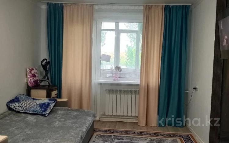 1-комнатная квартира · 34 м² · 5/5 этаж, мкр Юго-Восток, Сатыбалдина — Школа-лицей №57 им. С. Саттарова, Ясли-сад №41 "Гүлдер", Средняя школа №81, Поликлиника №5, Карагандинский транспортно-технологический колледж, Карагандинский Банковский колледж, Рынок "Арай", Кинотеатр "Сары-Арка", ТЦ "Береке", Областной медицинский центр за 12 млн ₸ в Караганде, Казыбек би р-н — фото 2