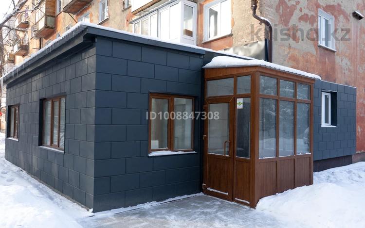 Офисы, магазины и бутики, салоны красоты, медцентры и аптеки, образование, кабинеты и рабочие места, студии · 80 м² за 400 000 〒 в Усть-Каменогорске — фото 2