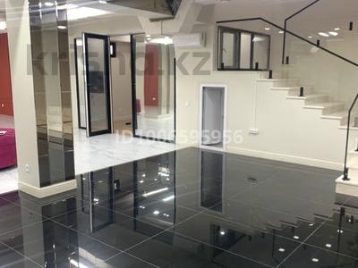 Свободное назначение, офисы, магазины и бутики, склады, общепит, салоны красоты, образование · 180 м² за 78 млн 〒 в Актау, 18А мкр