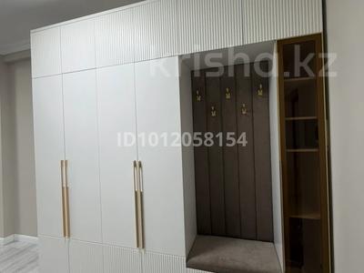 3-комнатная квартира · 115 м² · 5/5 этаж, Пушкина 157 за 400 000 〒 в Таразе