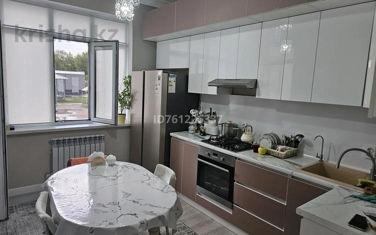 3-комнатная квартира · 89 м² · 1/9 этаж, Сатпаева 30А за 250 000 ₸ в Таразе — фото 3