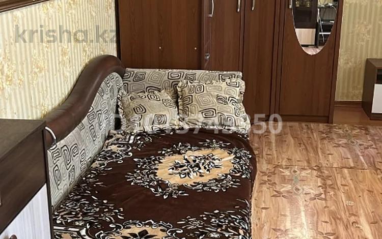1-комнатная квартира · 37 м² · 2 этаж, мкр Самал-3, Кажымукана 16/1 за 250 000 ₸ в Алматы, Медеуский р-н — фото 2