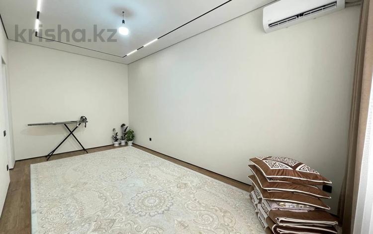 2-комнатная квартира · 54 м² · 11/12 этаж, е-181 1 — Бейсековой за 38.6 млн ₸ в Астане, Нура р-н — фото 2