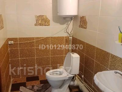 Отдельный дом · 2 комнаты · 60 м² · 10 сот., Какорина 68/5 — Какорина 62 за 75 000 ₸ в Усть-Каменогорске