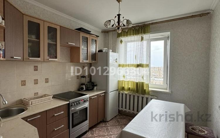 3-комнатная квартира · 65 м² · 9/10 этаж, Майкудук, Мкр Голубые пруды 15 за 26 млн ₸ в Караганде, Алихана Бокейханова р-н — фото 2