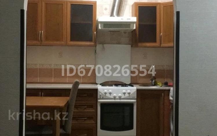 1-комнатная квартира · 50 м² · 10/15 этаж, Валиханова 1 за 15 000 ₸ в Астане, р-н Байконур — фото 3