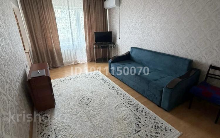2-бөлмелі пәтер · 44 м² · 4/5 қабат, Абая 130 — Пожарки, бағасы: 15 млн ₸ в Жезказгане — фото 2