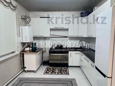 Отдельный дом · 6 комнат · 195 м² · 6 сот., мкр Боралдай (Бурундай) — Жайнак 2 коше 92 үй за 40 млн 〒 в Алматы, Алатауский р-н