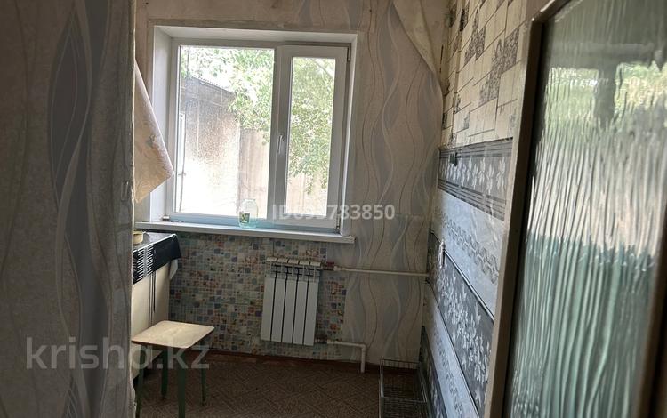 4-комнатная квартира, 75 м², 5/5 этаж помесячно, Майкудук, 16й микрорайон 47 за 65 000 〒 в Караганде, Алихана Бокейханова р-н — фото 2