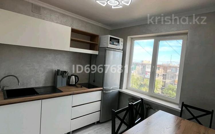 2-бөлмелі пәтер · 49 м² · 5/5 қабат, Сейфуллина 10 — Бокейхановой, бағасы: 14 млн ₸ в Балхаше — фото 2