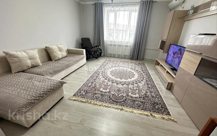 2-бөлмелі пәтер · 70 м² · 5/5 қабат, Абая 11а — Район Драмтеатра, бағасы: 27 млн ₸ в Атырау — фото 2