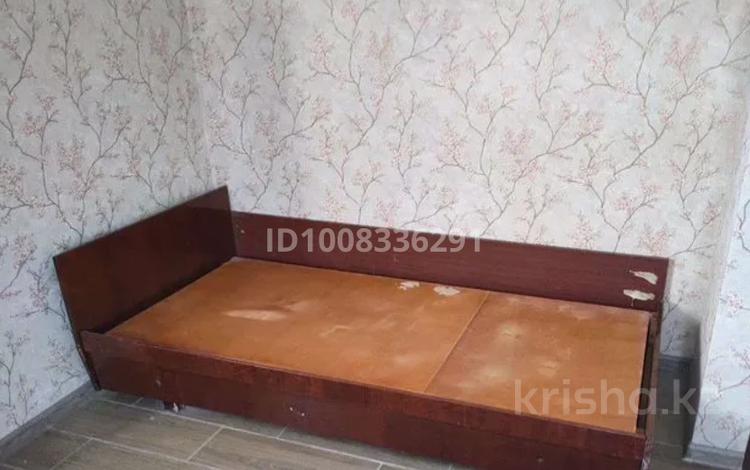 1 комната · 13 м² · 5 этаж, Кабанбай Батыра 164 за 145 000 ₸ в Усть-Каменогорске — фото 2