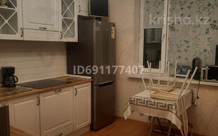 1-комнатная квартира, 40 м², 9/10 этаж помесячно, Молдагалиева 6