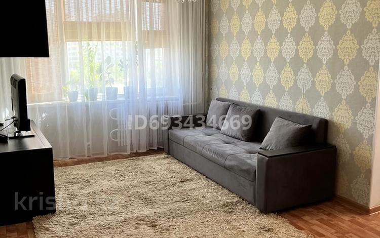 2-бөлмелі пәтер · 60 м² · 4/5 қабат · тәулік бойы, 7-й мкр 30 — Рядом с Чакуром, бағасы: 10 000 〒 в Актау, 7-й мкр — фото 15