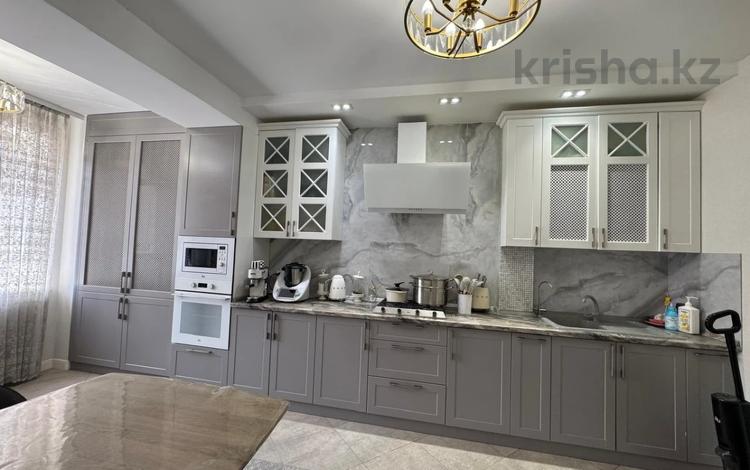 5-бөлмелі пәтер · 163.8 м² · 4/5 қабат, мкр. Алтын орда 21м, бағасы: 57 млн ₸ в Актобе — фото 3