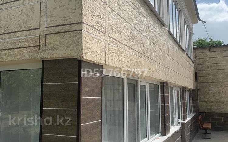 Жеке үй · 8 бөлме · 300 м² · 15 жүзд., Туркестанский 10, бағасы: 55 млн ₸ в Кентау — фото 96