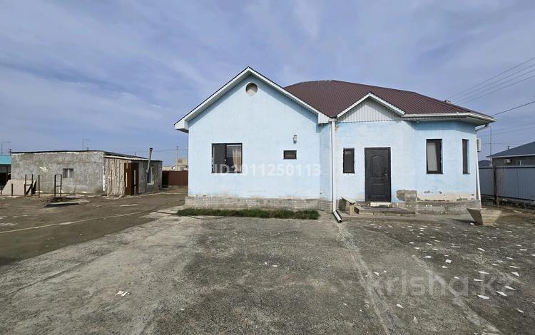 Часть дома · 4 комнаты · 120 м² · 9 сот., мкр Кайнар, 17 33 — Абдигали Курмангазиев за 24.4 млн ₸ в Атырау — фото 2