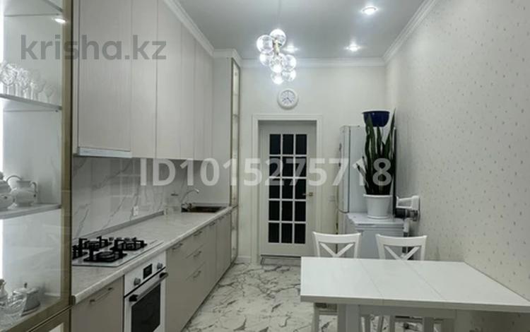 2-комнатная квартира · 82.5 м² · 4/5 этаж, мкр. Алтын орда 7Г за 300 000 ₸ в Актобе — фото 2