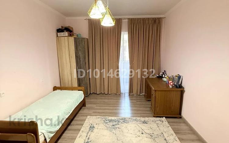 2-бөлмелі пәтер · 78.9 м² · 4/5 қабат, Нұртас ш/а. Д блок, бағасы: 35 млн ₸ в Шымкенте, Каратауский р-н — фото 2