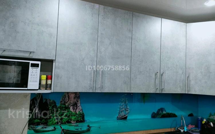 2-бөлмелі пәтер · 50 м² · 5/5 қабат, Геологическая 8, бағасы: 17.5 млн ₸ в Усть-Каменогорске — фото 2