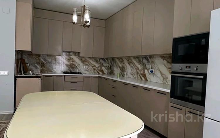5-бөлмелі пәтер · 180 м² · 1/4 қабат, Ер Тостык 3, бағасы: 153 млн ₸ в Алматы, Наурызбайский р-н — фото 3