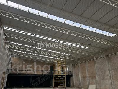 Свободное назначение, магазины и бутики, склады, фитнес и спорт, студии · 680 м² за ~ 2 млн 〒 в Актобе, мкр. Алтын орда