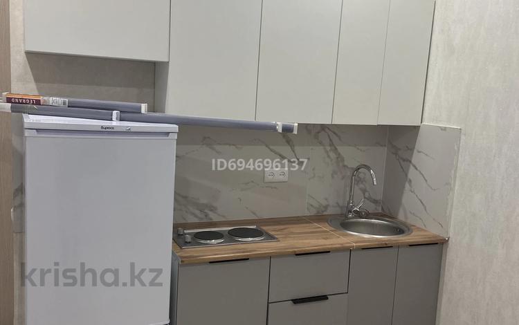 1-комнатная квартира · 38 м² · 2/5 этаж, мкр Юго-Восток, Мкр Гульдер 1 61/2 блок б за 170 000 ₸ в Караганде, Казыбек би р-н — фото 2