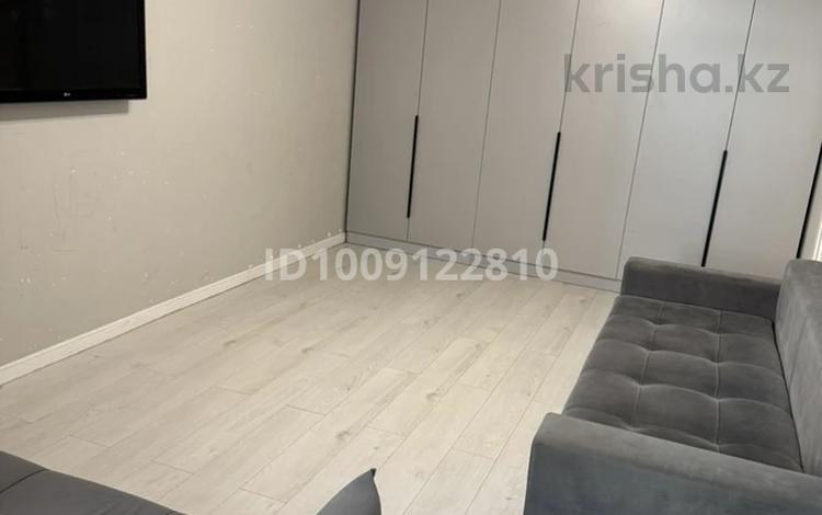 2-комнатная квартира · 55 м² · 4/15 этаж, Богенбай батыра 24/1 за 10 000 ₸ в Астане, Сарыарка р-н — фото 2