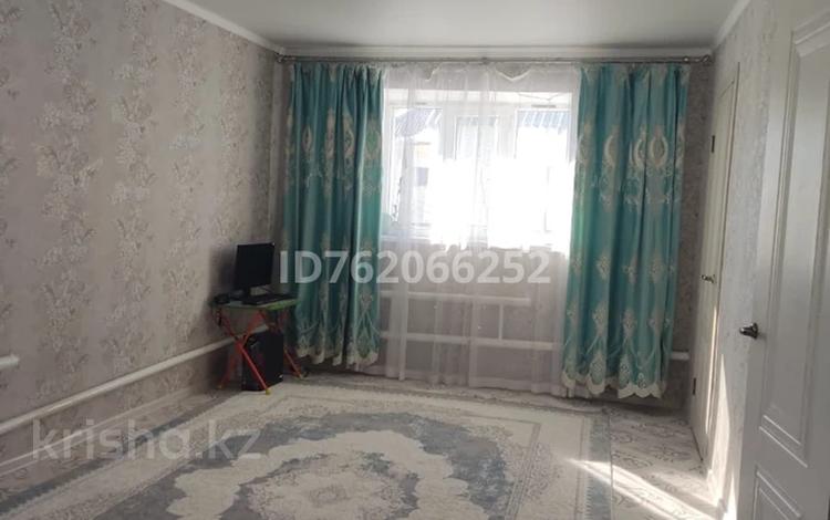 Отдельный дом · 3 комнаты · 70 м² · 10 сот., А.Жумагалиева — Аксуат за 10 млн ₸ в Аксае — фото 2