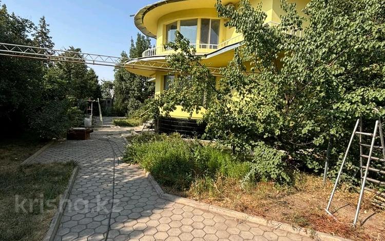 Отдельный дом · 9 комнат · 500 м², Верещагина 177 за 2.5 млн 〒 в Алматы, Алмалинский р-н — фото 26