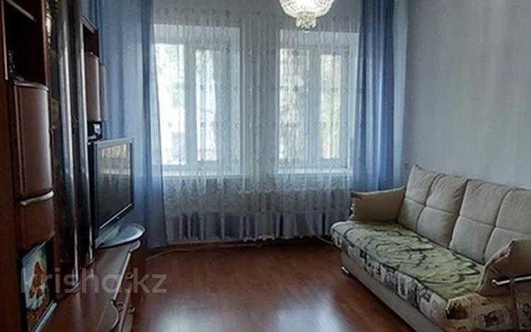 3-комнатная квартира · 64 м² · 1/4 этаж, Чкалова 5 за 27.4 млн ₸ в Караганде, Казыбек би р-н — фото 2