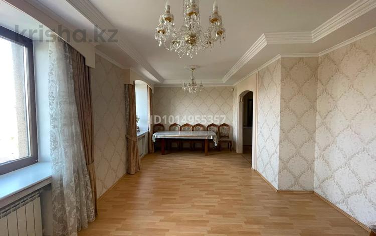 3-комнатная квартира · 109 м² · 4/5 этаж, Лободы 3 за 106 млн ₸ в Караганде, Казыбек би р-н — фото 2
