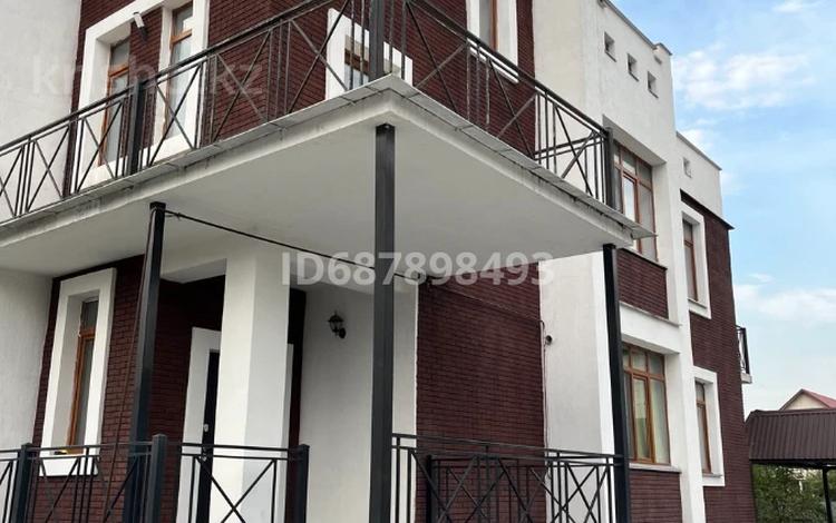 Отдельный дом · 7 комнат · 384 м² · 8 сот., мкр Калкаман-2 за 1.5 млн ₸ в Алматы, Наурызбайский р-н — фото 16