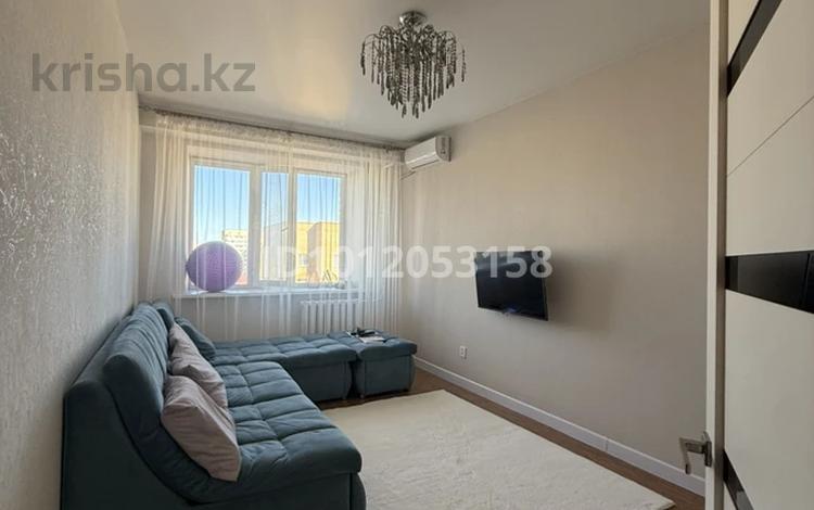 2-комнатная квартира · 54 м² · 9/13 этаж, Брусиловского 5 — дом находится на углу Иманова и Брусиловского за 28 млн ₸ в Астане, р-н Байконур — фото 2