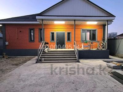 Продажа домов и дачи в Алматинской обл.: Отдельный дом · 5 комнат · 160 м² · 6 сот., Сарыарка 16 — Келешек мектебине карама карсы орналаскан. за 43 млн 〒 Отдельный дом · 5 комнат · 160 м² · 6 сот., Сарыарка 16 — Келешек мектебине карама карсы орналаскан. за 43 млн 〒 в Казцик
