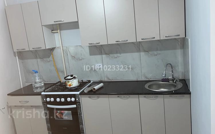 2-комнатная квартира · 56 м² · 4/5 этаж, мкр 8 273 за 150 000 〒 в Актобе — фото 2