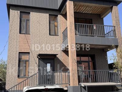 Отдельный дом · 4 комнаты · 210 м² · 8 сот., мкр Шанырак-2, Сығанақ 117 — Аубакирова за 150 млн ₸ в Алматы, Алатауский р-н
