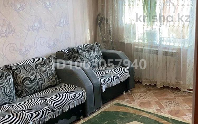 3-комнатная квартира · 60.4 м² · 5/5 этаж, мкр 8 76 — Все университеты рядом за 15.5 млн ₸ в Актобе — фото 2