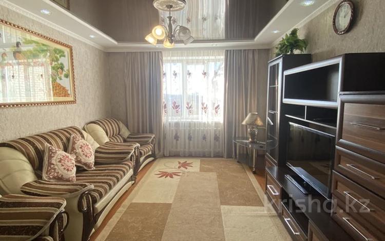 1-комнатная квартира, 40 м², 4/5 этаж посуточно, Ляззат Асанова 69А за 8 000 〒 в Талдыкоргане — фото 2