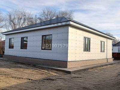 Отдельный дом · 4 комнаты · 125 м² · 9 сот., Геолог, 4 72а за 26.5 млн 〒 в Актобе, жилой массив Заречный-1