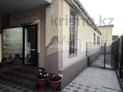 Отдельный дом · 6 комнат · 130 м² · 6 сот., Шокалакова 41 за 37 млн ₸ в Таразе