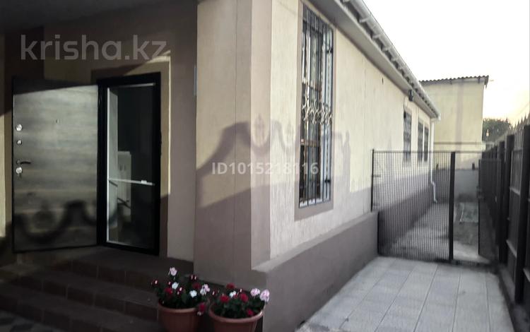 Отдельный дом · 6 комнат · 130 м² · 6 сот., Шокалакова 41 за 37 млн ₸ в Таразе — фото 2