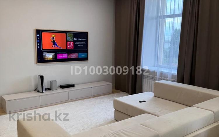 3-бөлмелі пәтер · 111 м² · 2/8 қабат, Проспект Республики 1/7 — World class, СтройМарт, КазМарт, Центр бокса им. Сапиева, бағасы: 72 млн ₸ в Караганде, Казыбек би р-н — фото 2