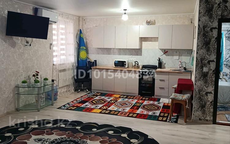 1-комнатная квартира · 41 м² · 1/4 этаж, 3Б мкр 7 за 10 000 ₸ в Актау — фото 6