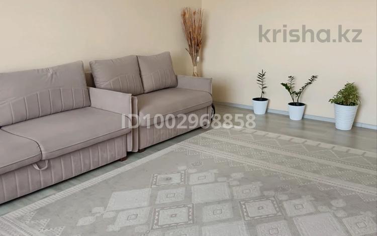 2-комнатная квартира · 80 м² · 2/14 этаж, Тлендиева 38 за 25 000 ₸ в Астане, Сарыарка р-н — фото 2