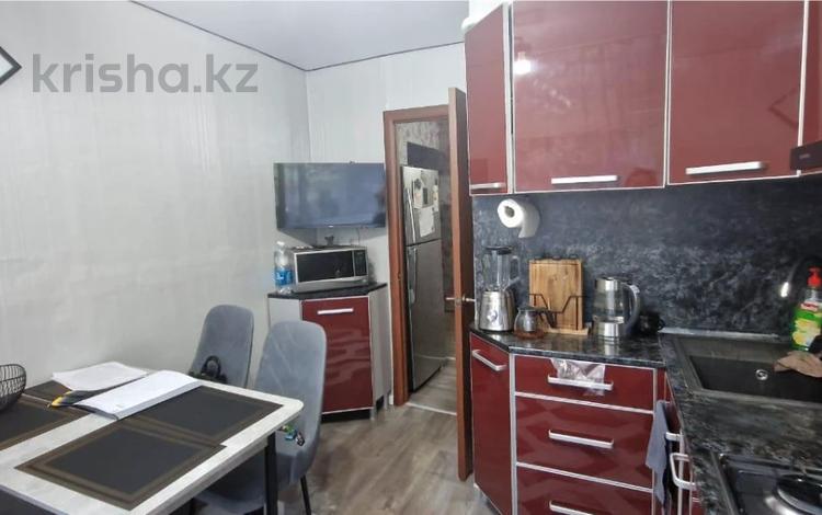 2-комнатная квартира · 51 м² · 1/9 этаж, мкр Юго-Восток, Строителей за 19 млн ₸ в Караганде, Казыбек би р-н — фото 4