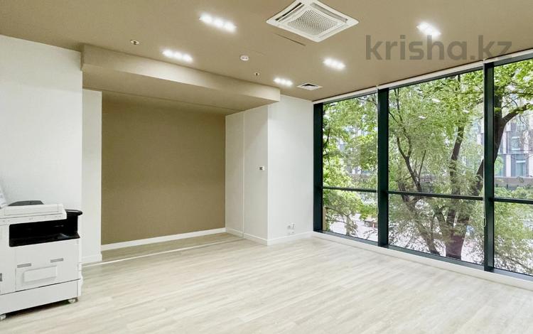 Кеңселер, кабинеттер және жұмыс орындары · 382.5 м², бағасы: ~ 5.7 млн ₸ в Алматы, Алмалинский р-н — фото 24