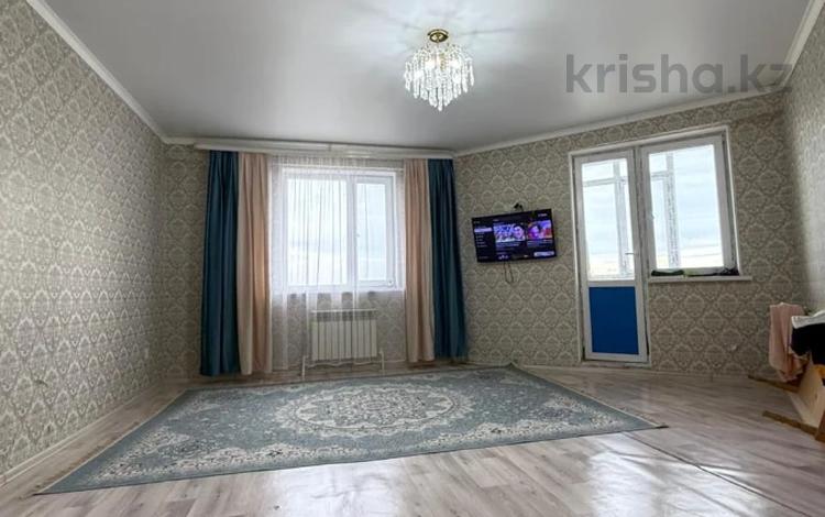 2-бөлмелі пәтер · 74 м² · 5/5 қабат, Алтын орда ш/а., бағасы: 16.5 млн ₸ в Актобе, мкр. Алтын орда — фото 2
